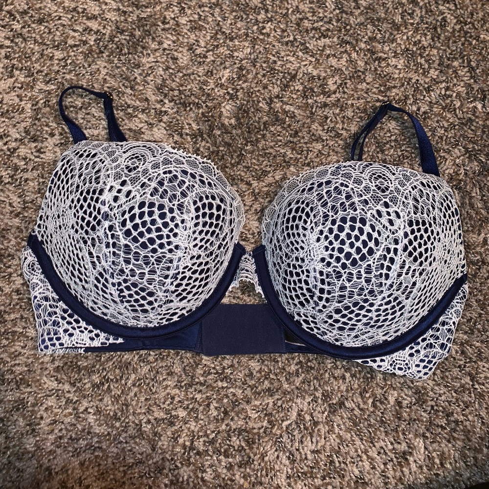 Push up bra
